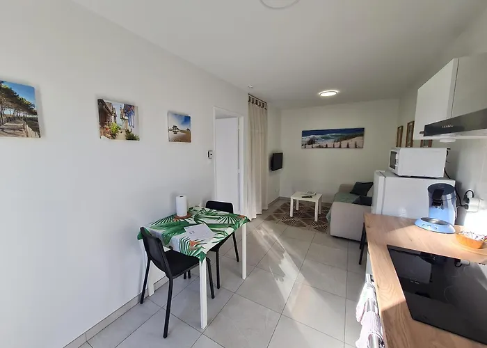 La Hutte, Confort Et Sérénité à