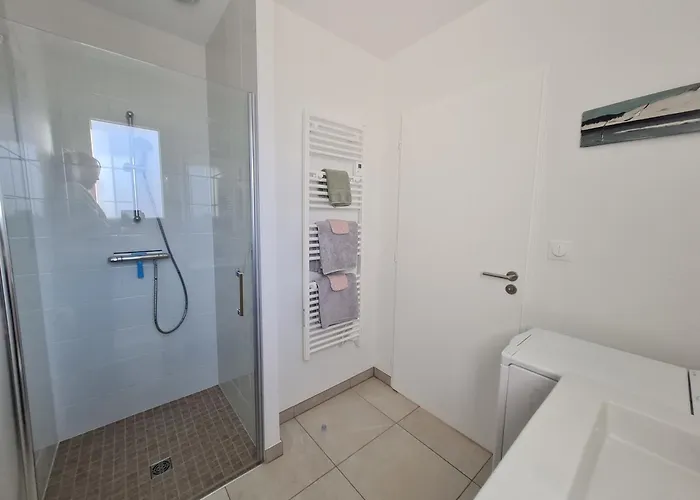 La Hutte, Confort Et Sérénité à