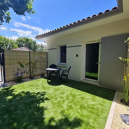 Apartment La Hutte, Confort Et Serenite A *