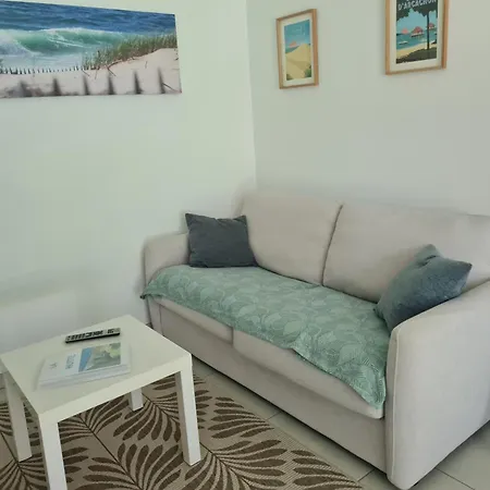 La Hutte, Confort Et Serenite A Apartment